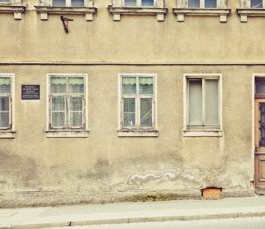 Façade de maison: comment prévenir les problèmes d’infiltration d’eau?