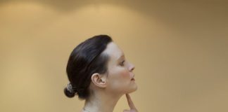 le yoga visage